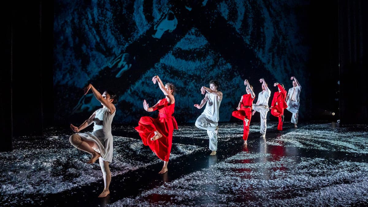 'NOW': Özgürlük vaadi çöktü, aşk ise isyanda