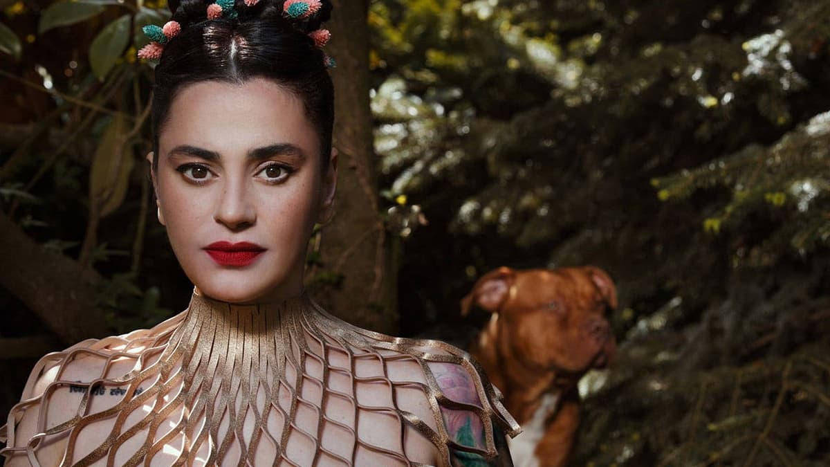 Sanatçı Ceylan Ertem’den çağrı: “Gazetecilere özgürlük için Kadıköy’de buluşalım”