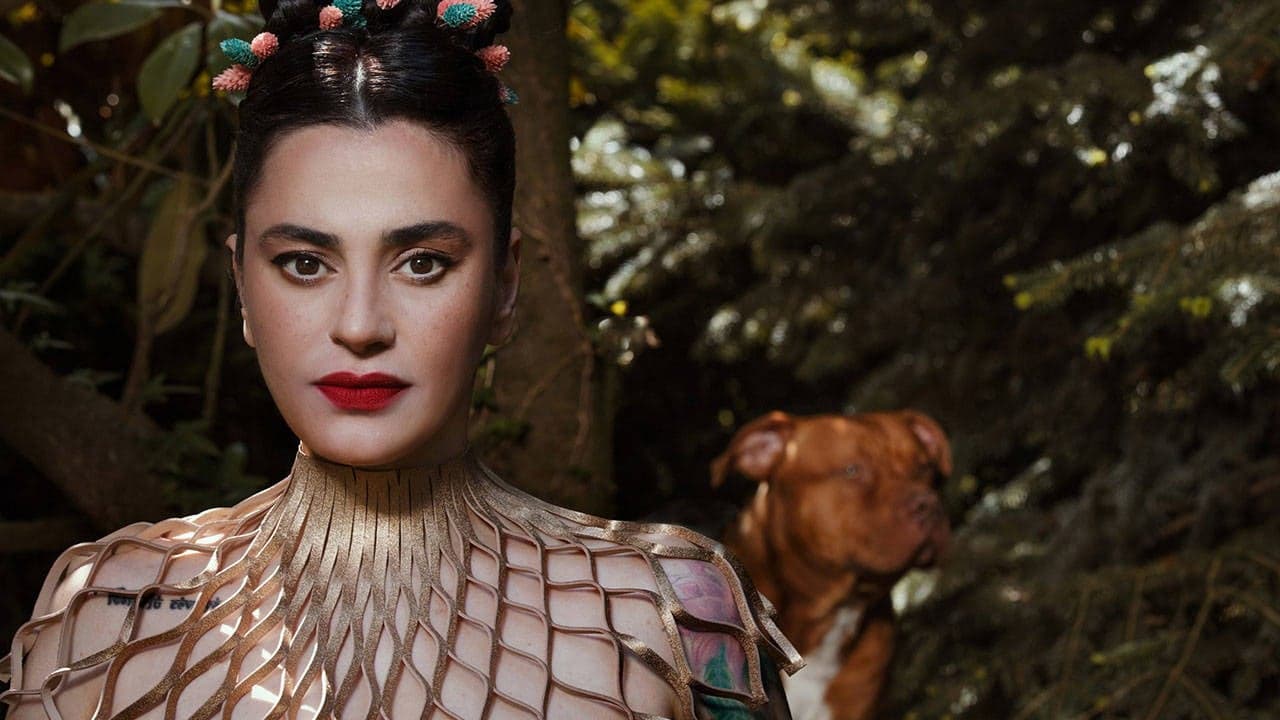 Sanatçı Ceylan Ertem’den çağrı: “Gazetecilere özgürlük için Kadıköy’de buluşalım”