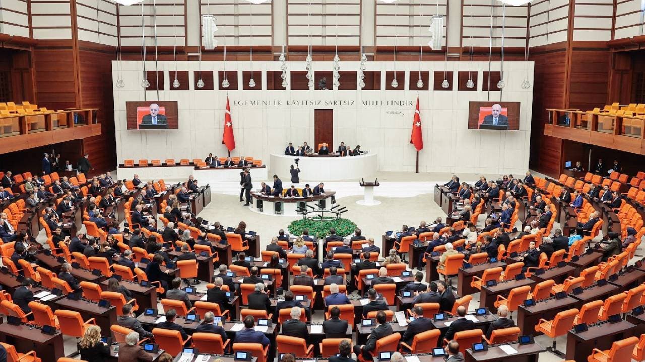 TBMM Genel Kurulu'nda ekonomiye ilişkin düzenlemeler içeren teklifin 3 maddesi daha kabul edildi